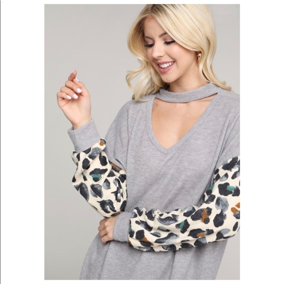 NEW! Gray Choker Top! - Picture 2 of 5